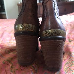 Beautiful  brown ankle boots